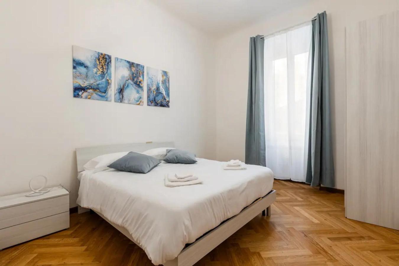 San Giusto'S Clock Storico Appartamento Trieste Luaran gambar