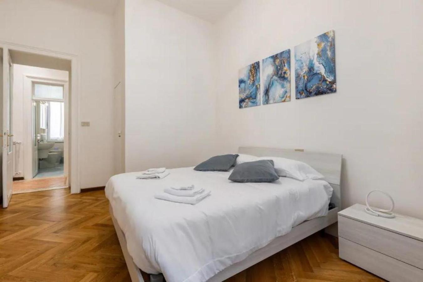 San Giusto'S Clock Storico Appartamento Trieste Luaran gambar